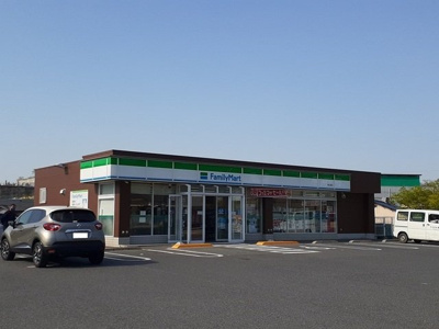 【周辺】 | グランド・ルミエール郡Ａ | ファミリーマート郡店まで800m