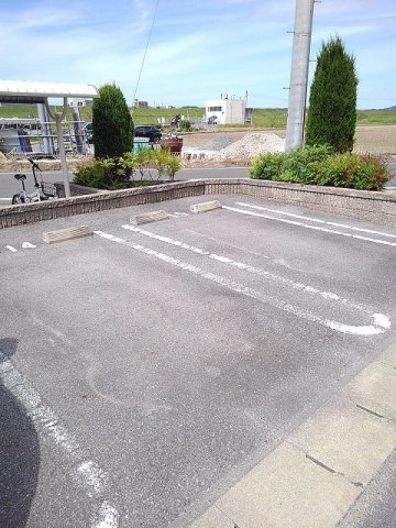 【駐車場】 | アンジュ　Ｂ | 駐車場に車を止められます