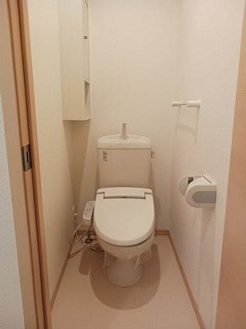 サンリット・レジデンス平井Ｂのトイレ|清潔感のあるトイレです