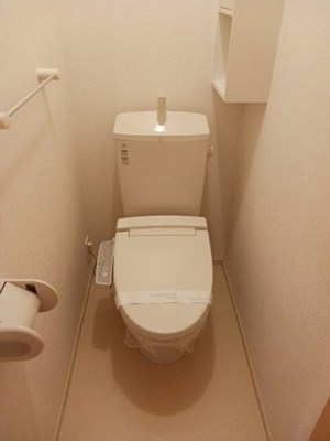 【トイレ】 | フォレストガーデンＡ | ゆったりとした空間のトイレです