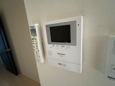 【内装】 | フェリオ | カメラ付インターホン