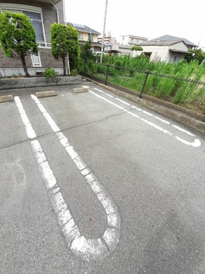 【駐車場】 | ソレアードＣ棟 | 駐車場に車を止められます
