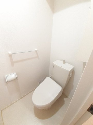 【トイレ】 | サンライズ雄町Ａ | ゆったりとした空間のトイレです