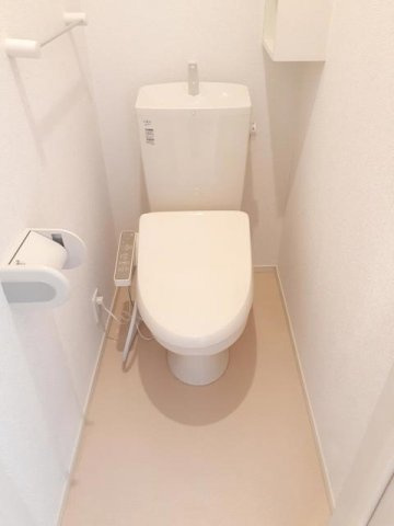 トゥルーハートⅠのトイレ|落ち着いたトイレです