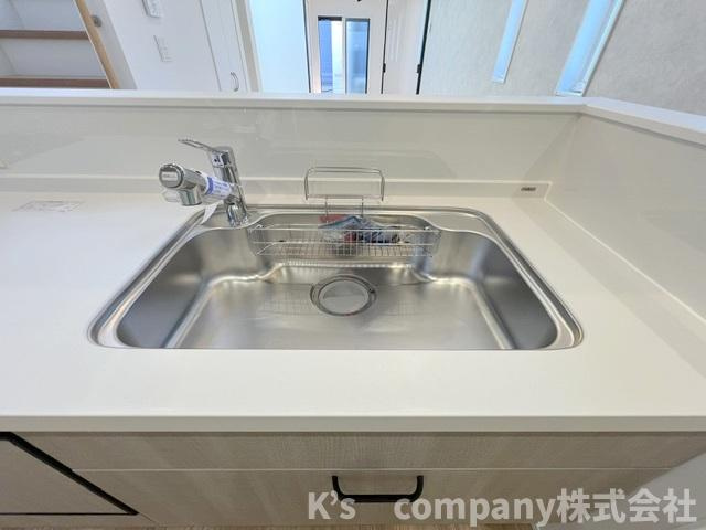 ◎茅ヶ崎市南湖6丁目　新築戸建のキッチン|耐久性に優れたステンレス素材のシンク◇