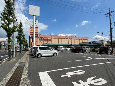 【周辺】 | メモリーガーデン | フレスタ操南店まで1,583ｍ