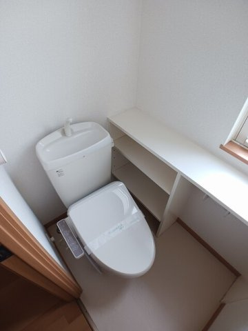 【トイレ】 | プリムローズＣ | コンパクトで使いやすいトイレです