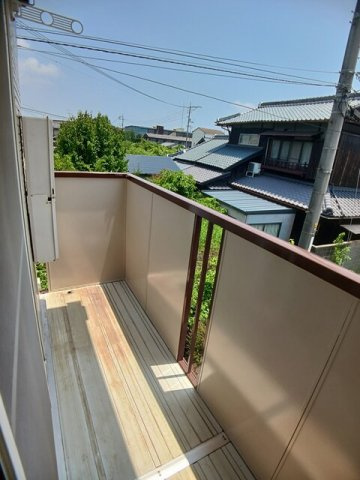 【バルコニー】 | 楓 | 暖かな日差しのふりそそぐバルコニー