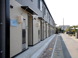 【玄関】 | レオパレス福泊Ａ | ※写真と現状が異なる場合は現状を優先