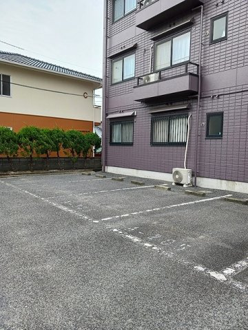 パルテールⅡの駐車場|駐車場に車を止められます