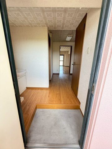 パル９８の玄関|明るい玄関です