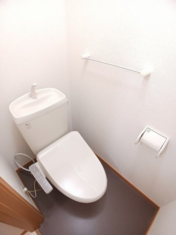 ポポラーレ・ミーチＢのトイレ|シンプルで使いやすいトイレです