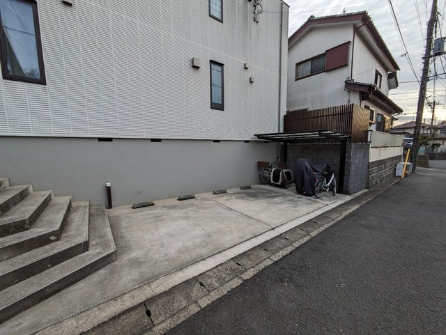 クラウンテラスの駐車場|縦3.1Mになります。