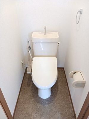 【トイレ】 | ニューエルディム花水木Ｂ | シンプルで使いやすいトイレです