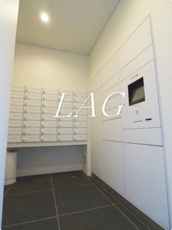 【その他共用部分】 | アジールコート新高円寺 | 宅配ボックスです。