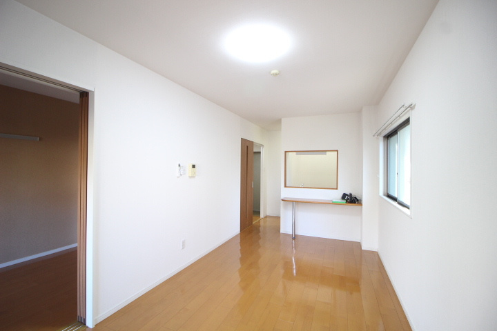 ヴィクトワール大供の居間・リビング