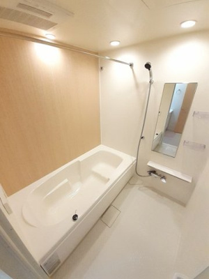【浴室】 | カンヌ | コンパクトで使いやすいお風呂です