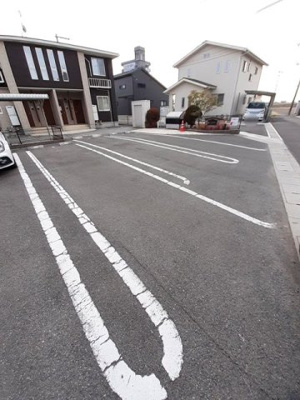 【駐車場】 | サンリット | カースペースがあります