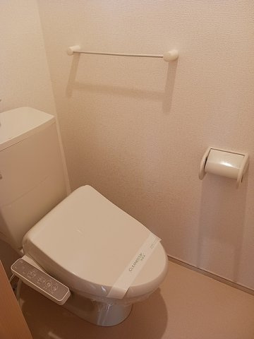 フルハウス幸Ⅰのトイレ|コンパクトで使いやすいトイレです