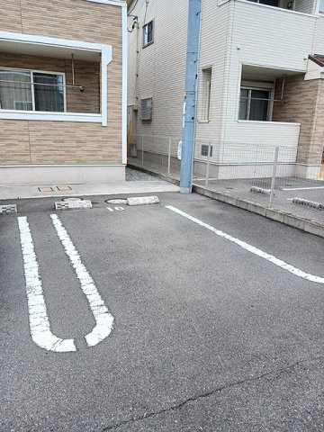 フルハウス幸Ⅰの駐車場|駐車場完備です