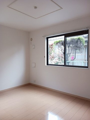 【内装】 | カーサ・デルフィオーレＢ | 明るい室内です