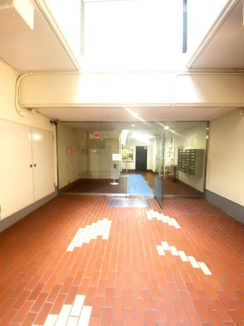 藤和新小岩コープのエントランス