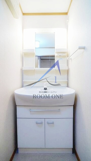 ロング　ヒルズの洗面所|洗面台です。