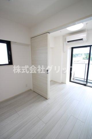 Le'a横濱和田町参番館の居間・リビング