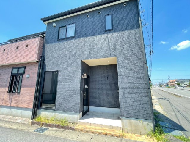 坂左右町　近藤様店舗の外観