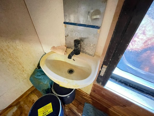 坂左右町　近藤様店舗の内装