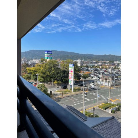 E.POPULARのバルコニー|陽当たり良好なバルコニーです♪