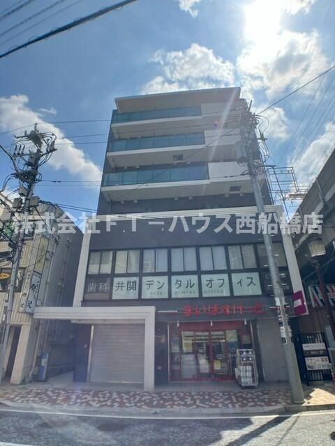 ＴＨＲＥＥＧＡＴＥ　ＢＬＤＧの外観