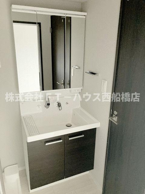 ＴＨＲＥＥＧＡＴＥ　ＢＬＤＧの洗面所