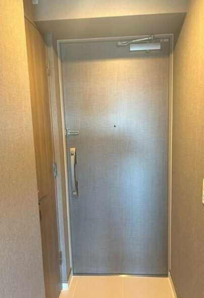 メイクスWアート横浜関内 の玄関