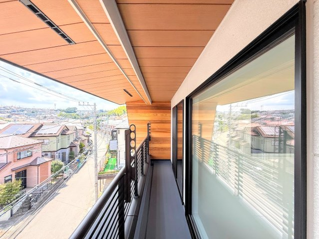 川崎市多摩区南生田2丁目　新築戸建てのバルコニー|◆日当たり良好なバルコニー！毎日のお洗濯にも嬉しいですね！
