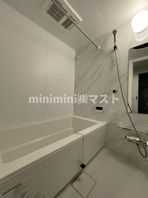 Reglia今里Northの浴室