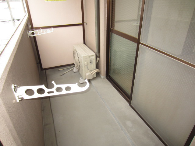 【バルコニー】