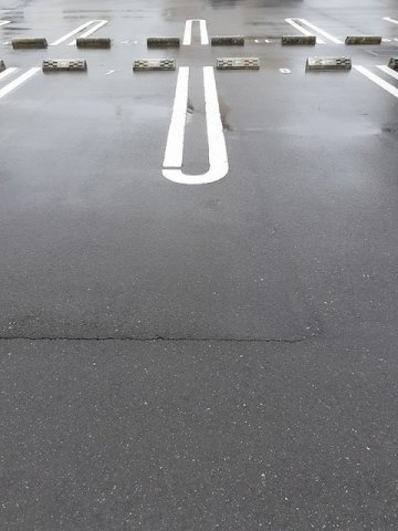 サンハイム今津Ａの駐車場|カースペースがあります