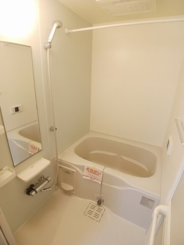 アモーレ今津Ⅰの浴室|ゆったり過ごせるお風呂です