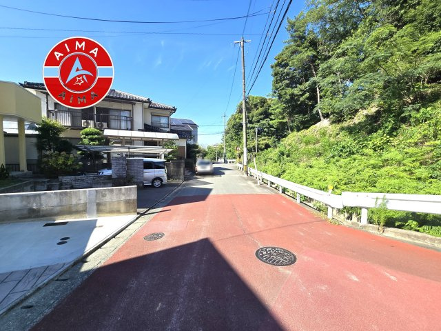 福岡市城南区南片江4丁目第1-1棟（1号棟）の外観|前面道路含む現地の写真です。