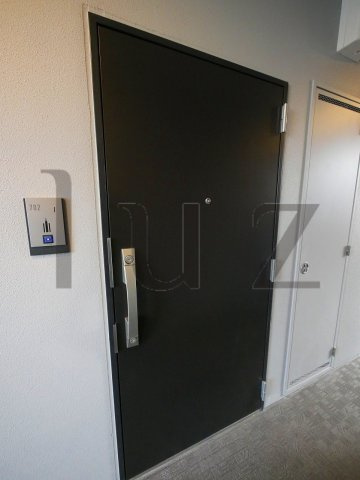 トライオークス横濱の玄関
