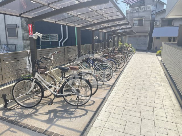 サンジェルマン市岡　南市岡小学校のその他共用部分|サンジェルマン市岡　駐輪場