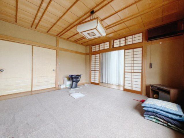 【中古戸建】深谷市小前田の和室|■和室｜和室でしか味わえない畳ならではの香りや素材で和のやすらぎを感じてください♪休日はお子様とお昼寝するのにも最適です！