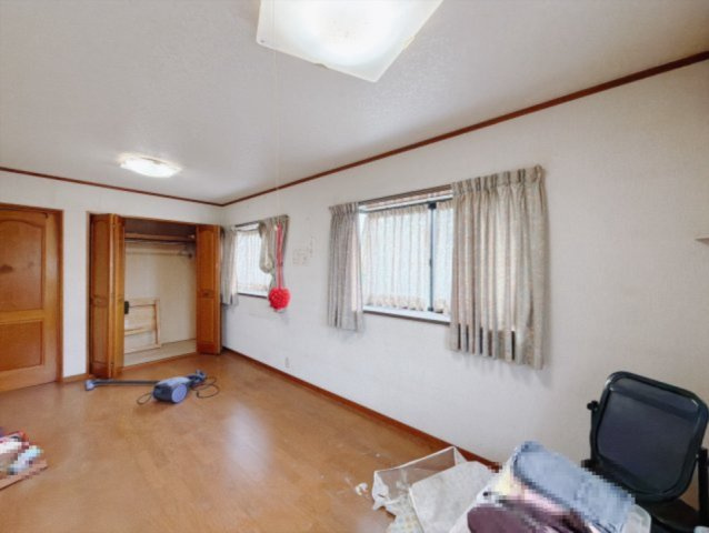 【中古戸建】深谷市小前田の洋室|■洋室｜ゆとりのある洋室は、ご夫婦の主寝室にしても良し、贅沢なお子さま部屋にしても良いですね♪