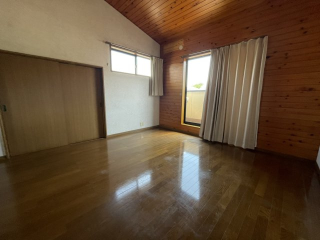 古保里町戸建ての洋室