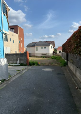 練馬区石神井台2丁目　土地54坪超×建築条件なし　ゆとりの限定1区画の前面道路含む現地写真