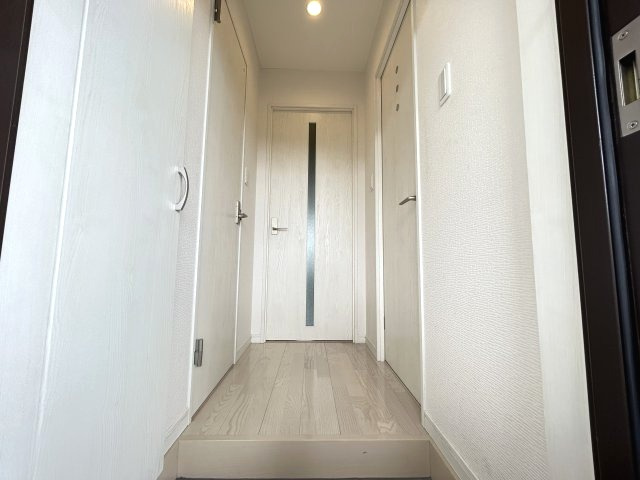 ダウンライトの落ち着いた玄関★