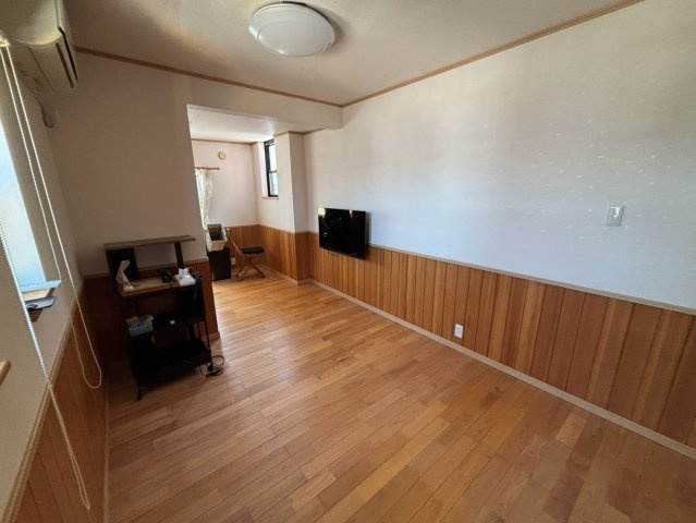 坂左右町　近藤様店舗の内装