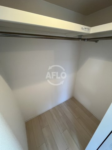 シャテーニュ上本町の収納|シャテーニュ上本町　ウォークインクローゼット