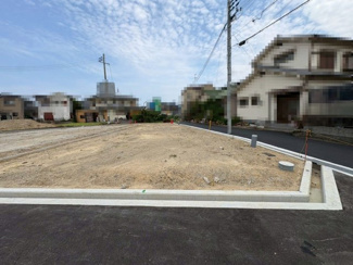 【前面道路含む現地写真】 | 閑静な住宅街で叶える穏やかな新生活をここではじませんか♪